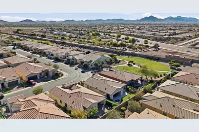 92 E Iloca Lane, Queen Creek, AZ 85140 - Photo 28