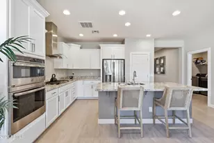 92 E Iloca Ln, Queen Creek, AZ 85140 - Photo 2