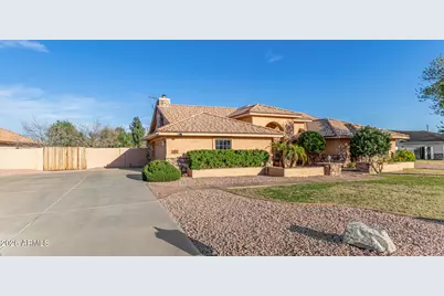 7419 N 79th Lane, Glendale, AZ 85303 - Photo 8