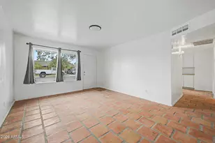 6920 W Fillmore St, Phoenix, AZ 85043 - Photo 4