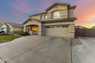 7670 W Sands Dr, Peoria, AZ 85383 - Photo 2