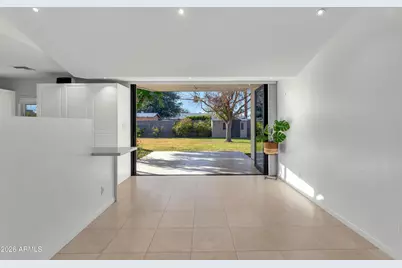 2323 E Devonshire Avenue, Phoenix, AZ 85016 - Photo 6