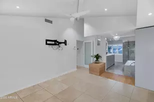 2323 E Devonshire Ave, Phoenix, AZ 85016 - Photo 14