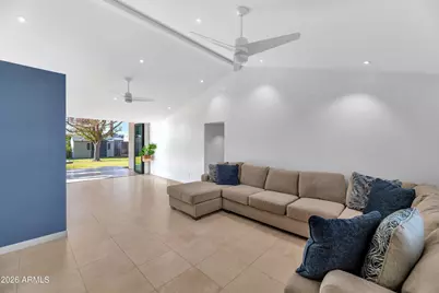 2323 E Devonshire Avenue, Phoenix, AZ 85016 - Photo 6