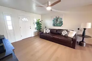 1126 W Oxford Dr, Tempe, AZ 85283 - Photo 8