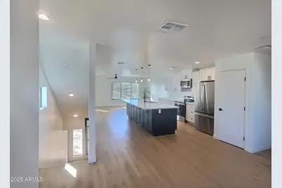 2502 E Paradise Lane #2, Phoenix, AZ 85032 - Photo 12