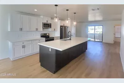 2502 E Paradise Lane #2, Phoenix, AZ 85032 - Photo 2