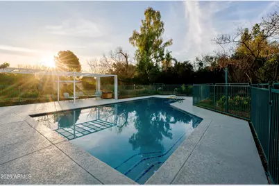 6055 N 2nd Street, Phoenix, AZ 85012 - Photo 1