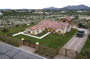 9780 W Vista Bonito Dr, Casa Grande, AZ 85194 - Photo 2