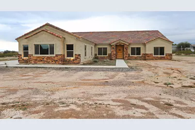 9780 W Vista Bonito Drive, Casa Grande, AZ 85194 - Photo 1