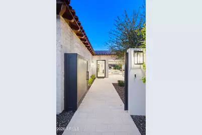 6210 E Keim Drive, Paradise Valley, AZ 85253 - Photo 2