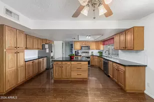 11472 N 47th Ave, Glendale, AZ 85304 - Photo 12