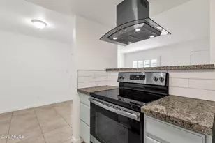 4615 E Jones Ave, Phoenix, AZ 85040 - Photo 14