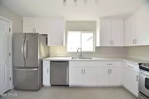 2535 E Southgate Ave, Phoenix, AZ 85040 - Photo 4