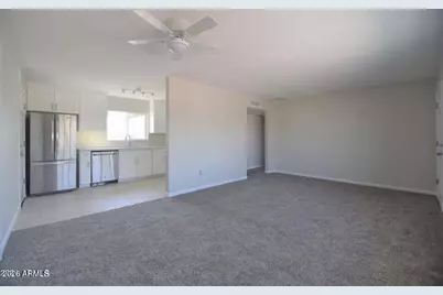 2535 E Southgate Avenue, Phoenix, AZ 85040 - Photo 2