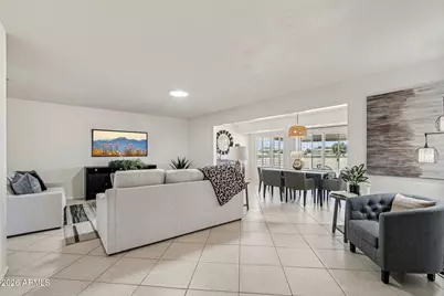 10418 W Prairie Hills Circle, Sun City, AZ 85351 - Photo 2