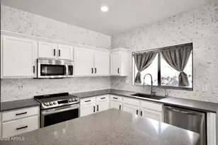 2093 E La Costa Dr, Chandler, AZ 85249 - Photo 2