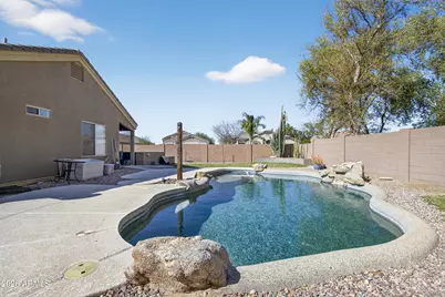 1624 E Cardinal Drive, Casa Grande, AZ 85122 - Photo 1