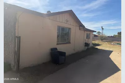 221 N Roosevelt Avenue, Casa Grande, AZ 85122 - Photo 4