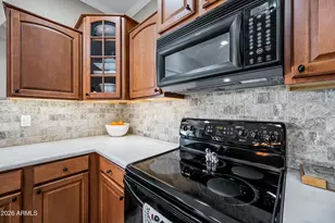 1048 E Iris Dr, Chandler, AZ 85286 - Photo 18