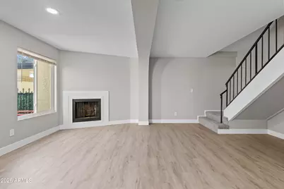 792 E Eugie Avenue, Phoenix, AZ 85022 - Photo 8