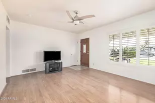 102 S Catalina St, Gilbert, AZ 85233 - Photo 4