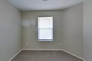 8123 W Hammond Ln, Phoenix, AZ 85043 - Photo 12