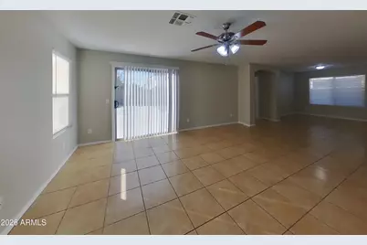 8123 W Hammond Lane, Phoenix, AZ 85043 - Photo 4