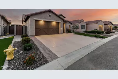 2790 N 165th Drive, Goodyear, AZ 85395 - Photo 2