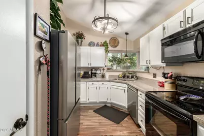 1511 N Central Drive, Chandler, AZ 85224 - Photo 10