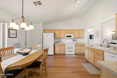 9327 W Mountain View Road, Peoria, AZ 85345 - Photo 6