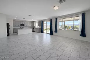 2439 W Kowalsky Ln, Phoenix, AZ 85041 - Photo 12