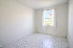 2439 W Kowalsky Ln, Phoenix, AZ 85041 - Photo 6