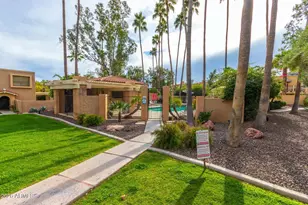 1010 E Becker Ln, Phoenix, AZ 85020 - Photo 24