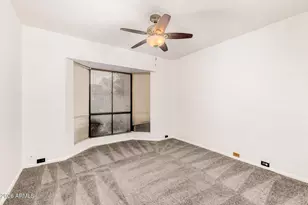 1010 E Becker Ln, Phoenix, AZ 85020 - Photo 16