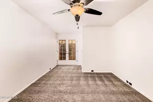 1010 E Becker Ln, Phoenix, AZ 85020 - Photo 12