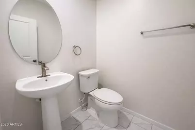 2439 W Kowalsky Lane, Phoenix, AZ 85041 - Photo 16