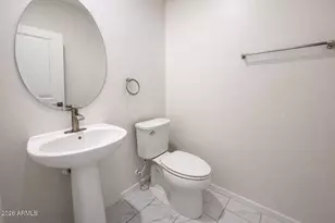 2439 W Kowalsky Ln, Phoenix, AZ 85041 - Photo 16