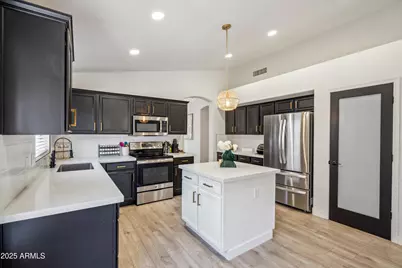 4440 E Tether Trail, Phoenix, AZ 85050 - Photo 1