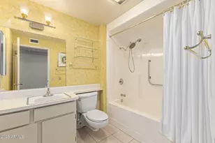 10559 W Granada Dr, Sun City, AZ 85373 - Photo 20