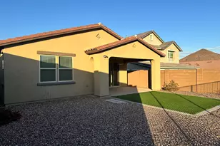 13273 W Crimson Ter, Peoria, AZ 85383 - Photo 2