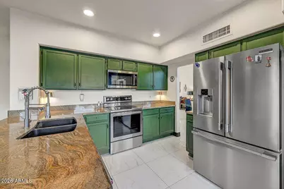 322 E Vaughn Avenue, Gilbert, AZ 85234 - Photo 16