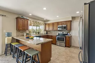 5523 W Angela Drive, Glendale, AZ 85308 - Photo 6