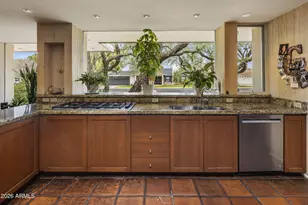 119 W Keim Dr, Phoenix, AZ 85013 - Photo 8