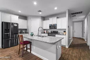 10762 W Bronco Trail, Peoria, AZ 85383 - Photo 14