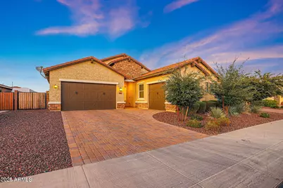 18626 W Elm Street, Goodyear, AZ 85395 - Photo 1