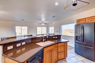 3246 N Silver Tip Trail, Queen Valley, AZ 85118 - Photo 54