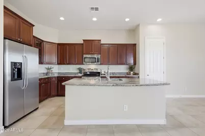 17628 W Verdin Road, Goodyear, AZ 85338 - Photo 2