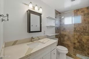 1532 W Loma Ln, Phoenix, AZ 85021 - Photo 16