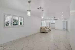 1532 W Loma Ln, Phoenix, AZ 85021 - Photo 10